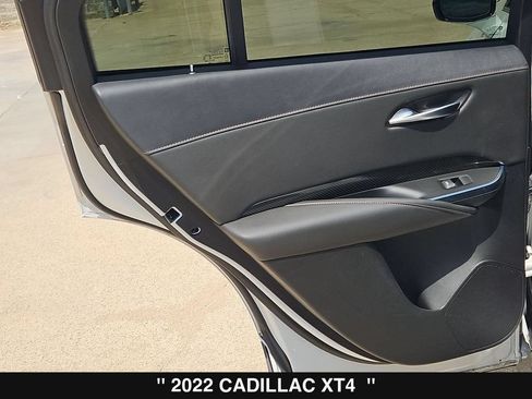 Used 2022 Cadillac XT4 Sport w/ Enhanced Visibility Package AWD/4WD image 18