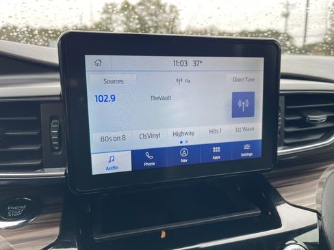 Used 2024 Ford Explorer Limited image 10