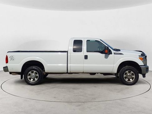 Used 2015 Ford F250 XLT w/ Camper Package AWD/4WD image 6