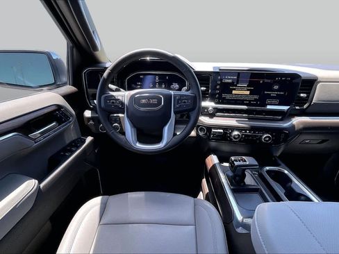 Used 2026 GMC Sierra 1500 SLT RWD image 6