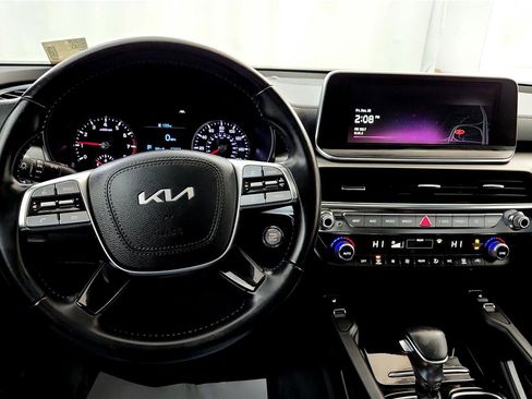 Used 2022 Kia Telluride S image 28