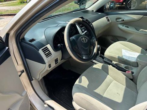 Used 2012 Toyota Corolla L FWD image 8