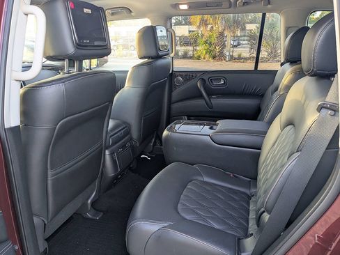 Used 2022 Nissan Armada Platinum w/ Captain's Chairs Package RWD image 15
