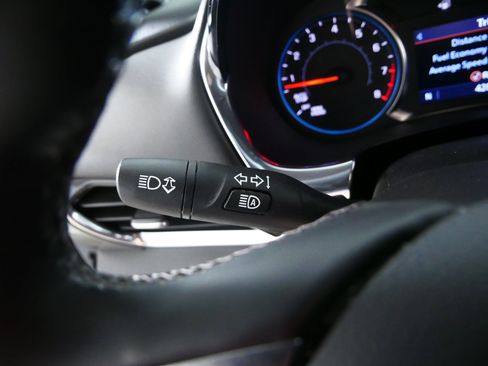 Used 2023 Chevrolet Traverse LT AWD/4WD image 31