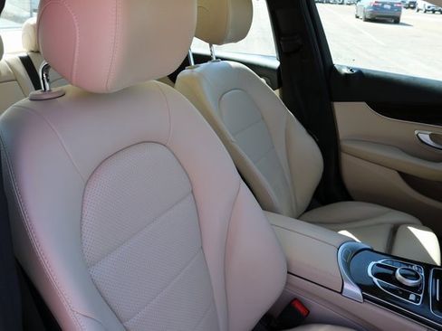 Used 2017 Mercedes-Benz C 300 4MATIC Sedan image 20