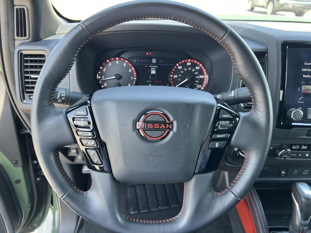 Used 2024 Nissan Frontier PRO-4X w/ Technology Package AWD/4WD image 8