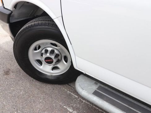 Used 2024 GMC Savana 2500 w/ Driver Convenience Package image 3