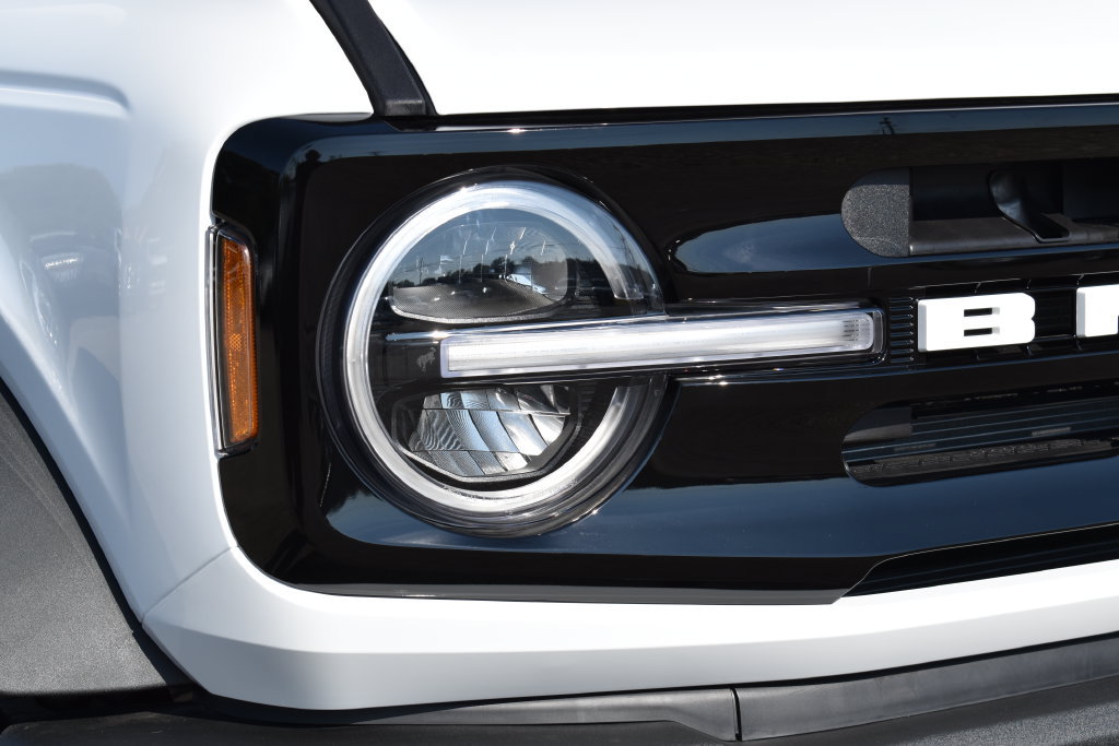 New 2026 Ford Bronco Outer Banks w/ Sasquatch Package AWD/4WD image 4
