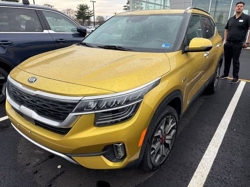 Used 2021 Kia Seltos SX w/ SX Sunroof Package image 7