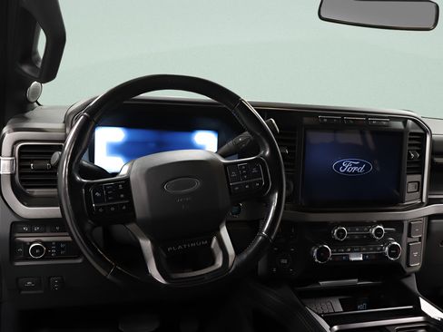 Used 2024 Ford F250 Platinum AWD/4WD image 4