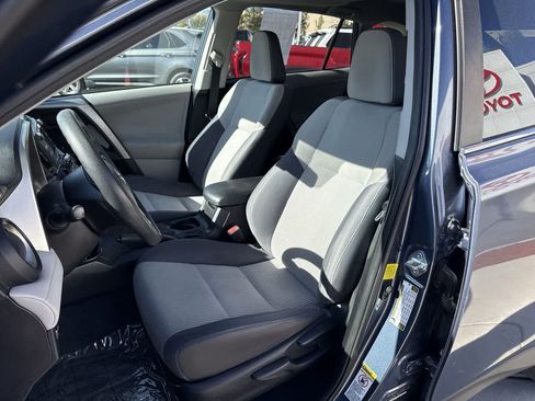 Used 2013 Toyota RAV4 XLE FWD image 11