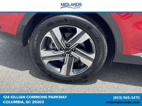 Used 2023 Kia Sorento SX Prestige w/ Panoramic Sunroof Package AWD/4WD image 7