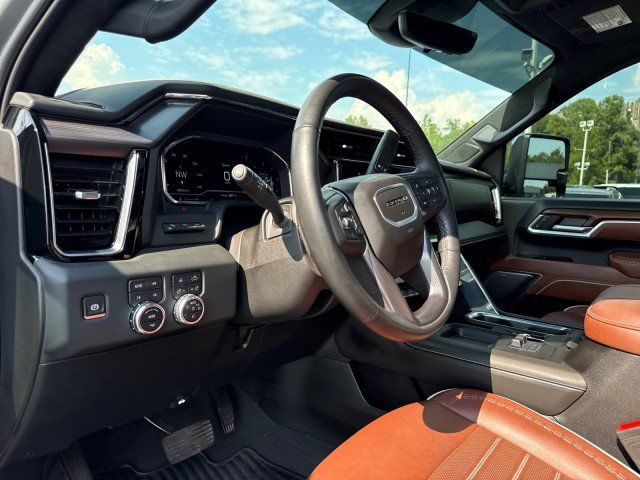 Used 2025 GMC Sierra 2500 Denali Ultimate AWD/4WD image 21