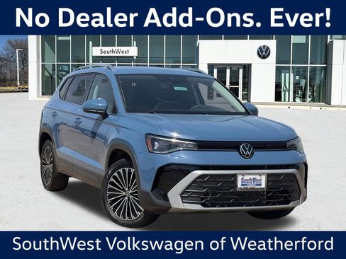New 2025 Volkswagen Taos SE FWD image 1