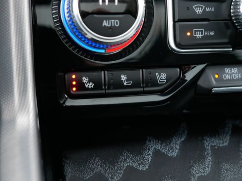 Used 2023 GMC Yukon Denali image 28