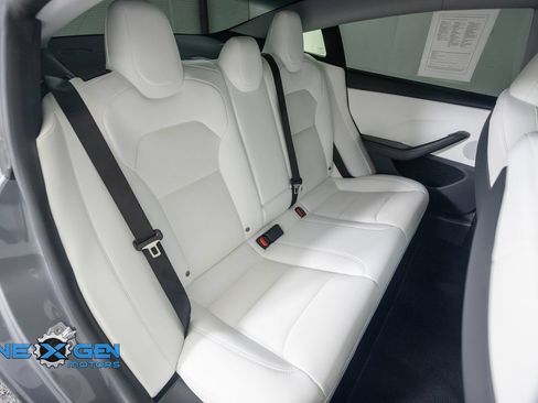 Used 2025 Tesla Model 3 Long Range AWD/4WD image 35