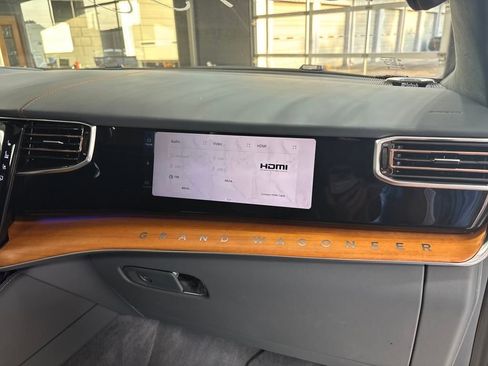 New 2024 Jeep Grand Wagoneer L Series III w/ Rear Seat Video Group 1 image 28