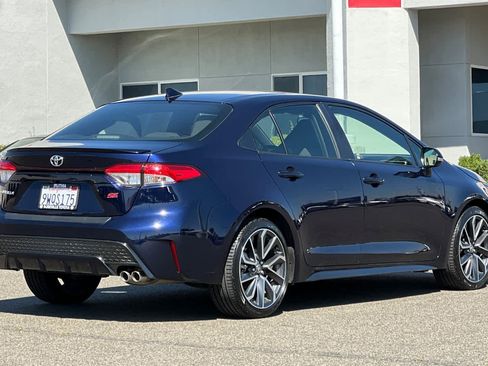 Used 2020 Toyota Corolla SE FWD image 2