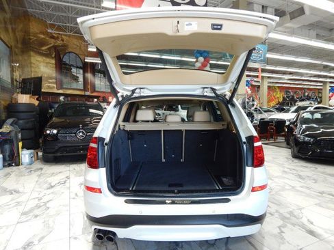 Used 2017 BMW X3 xDrive28i image 8