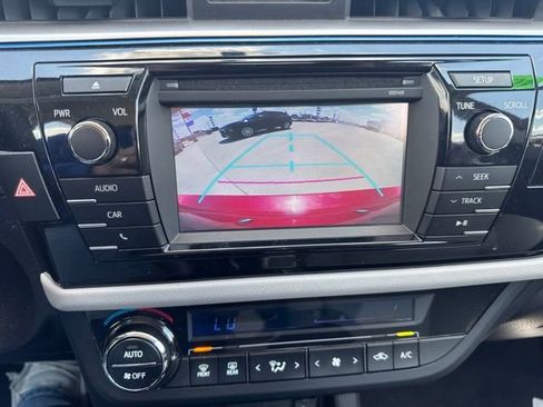 Used 2014 Toyota Corolla LE FWD image 20
