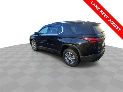 Used 2023 Chevrolet Traverse LT image 6