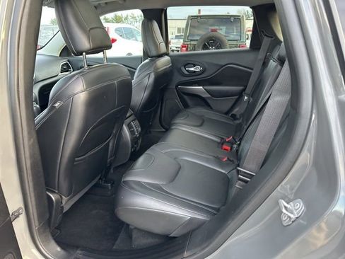 Used 2021 Jeep Cherokee Limited w/ Elite Package image 16