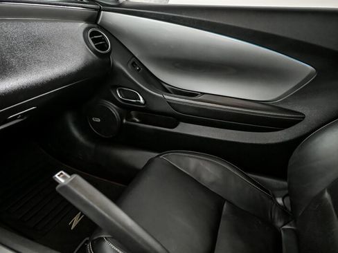 Used 2010 Chevrolet Camaro SS image 33