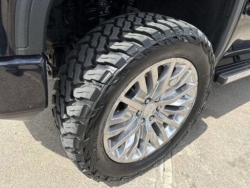 Used 2019 GMC Sierra 1500 Denali w/ Denali Ultimate Package AWD/4WD image 13