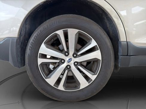 Used 2018 Subaru Outback 2.5i Limited AWD/4WD image 24