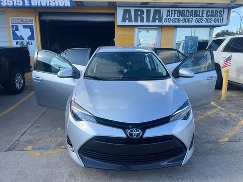Used 2017 Toyota Corolla LE FWD image 8