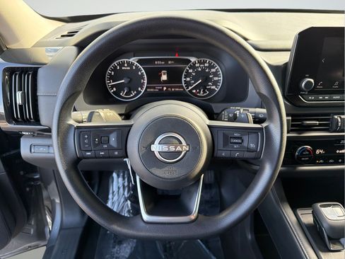 Certified 2023 Nissan Pathfinder S FWD image 10