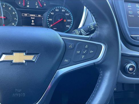 Used 2018 Chevrolet Equinox LT FWD image 20