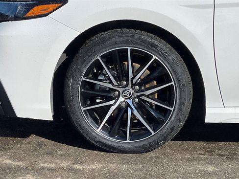 Certified 2024 Toyota Camry SE image 25