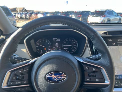 Certified 2025 Subaru Outback Limited image 11