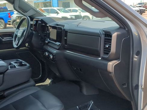 Used 2024 GMC Sierra 1500 SLT image 27