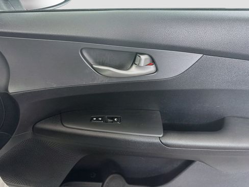 Used 2019 Kia Forte LXS FWD image 30