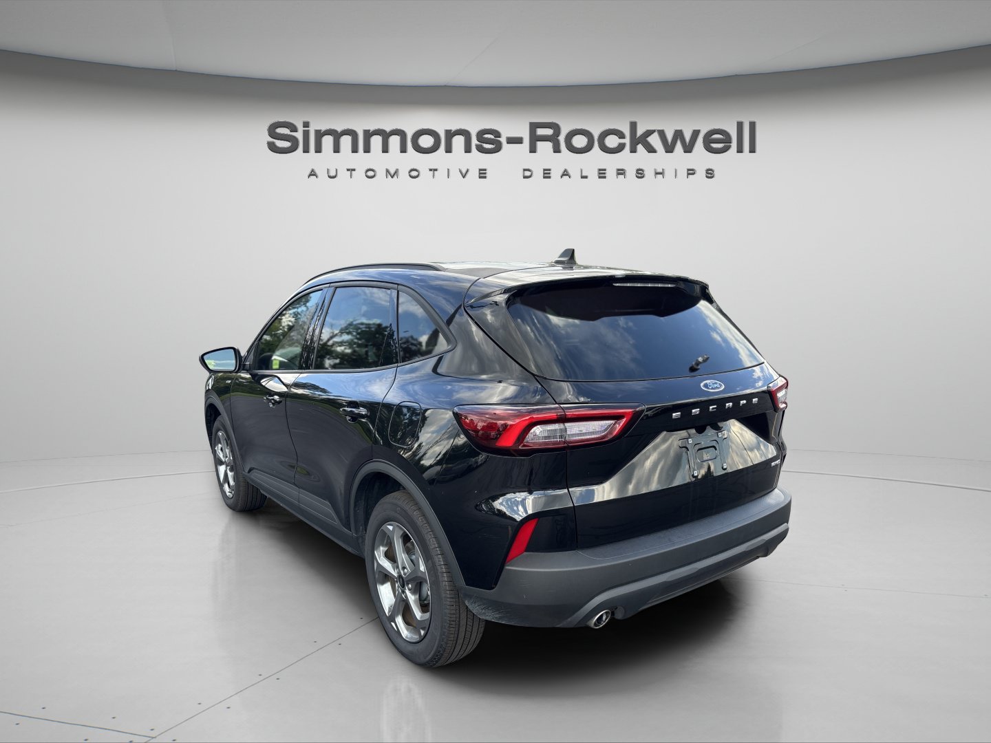 Used 2025 Ford Escape ST-Line AWD/4WD image 3
