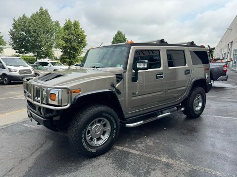 Used 2003 HUMMER H2 w/ Preferred Equipment Group AWD/4WD image 9