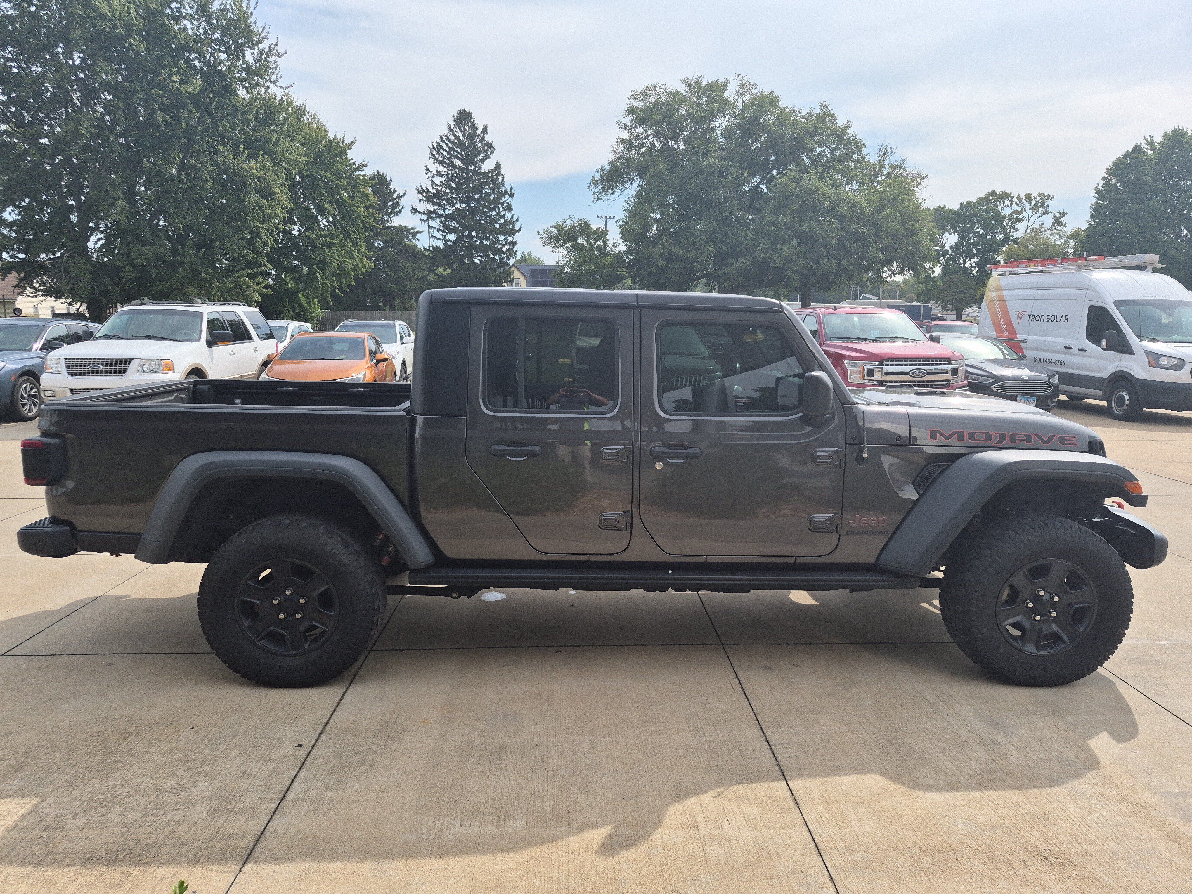 Used 2021 Jeep Gladiator Mojave AWD/4WD image 4