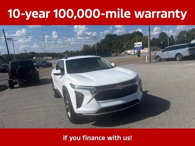 Used 2025 Chevrolet Trax LT w/ LT Convenience Package FWD image 10