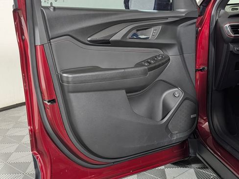Used 2022 Chevrolet TrailBlazer RS w/ Sun and Liftgate Package FWD image 25