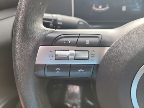 Used 2025 Hyundai Tucson SEL FWD image 32