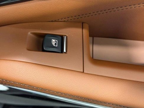 New 2026 BMW X5 xDrive50e w/ Executive Package image 24