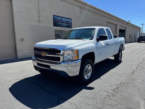 Used 2012 Chevrolet Silverado 2500 W/T RWD image 2