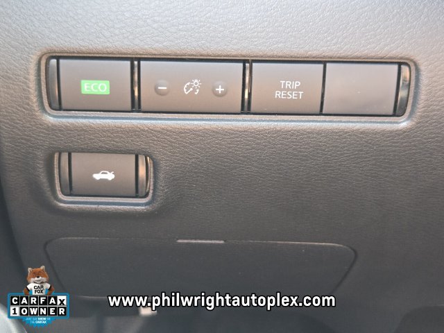 Used 2025 Nissan Sentra SV FWD image 28