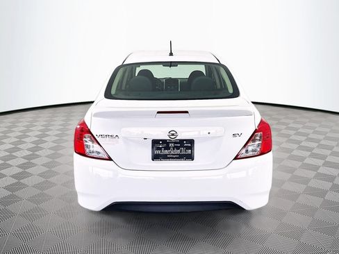 Used 2019 Nissan Versa SV FWD image 6