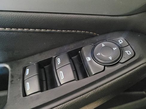 Used 2020 Chevrolet Traverse LT image 27