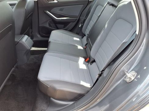 Used 2026 Volkswagen Jetta SE FWD image 11