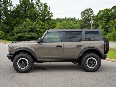 New 2026 Ford Bronco Badlands AWD/4WD image 13