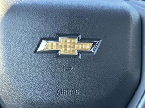 Used 2025 Chevrolet Silverado 1500 LT image 21